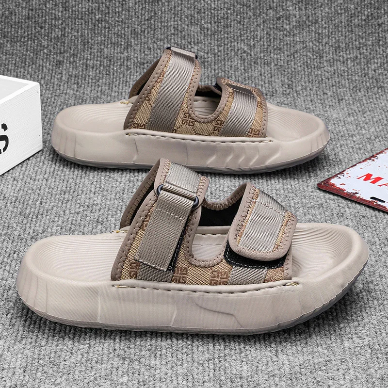 Velcro sandals for men in summer wear non-slip, anti-odor, step on shit and feel thick soled outdoor driving wading beach sandal