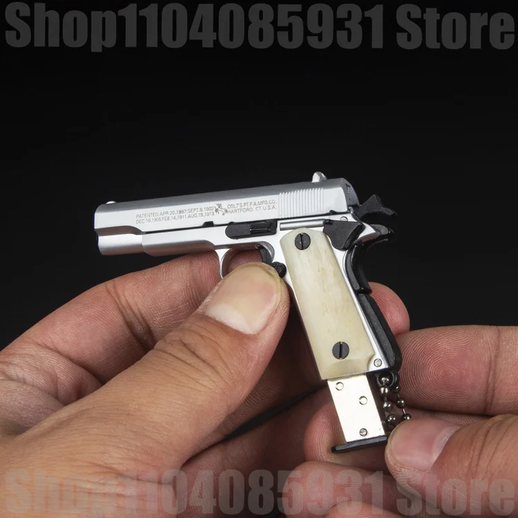 Nieuwe Runderbot Handvat Mini 1:3 Glock G17 Legering Sleutelhanger Speelgoed Pistool Model Hanger Ornament Fidget Decompressie Anti-Stress Speelgoed