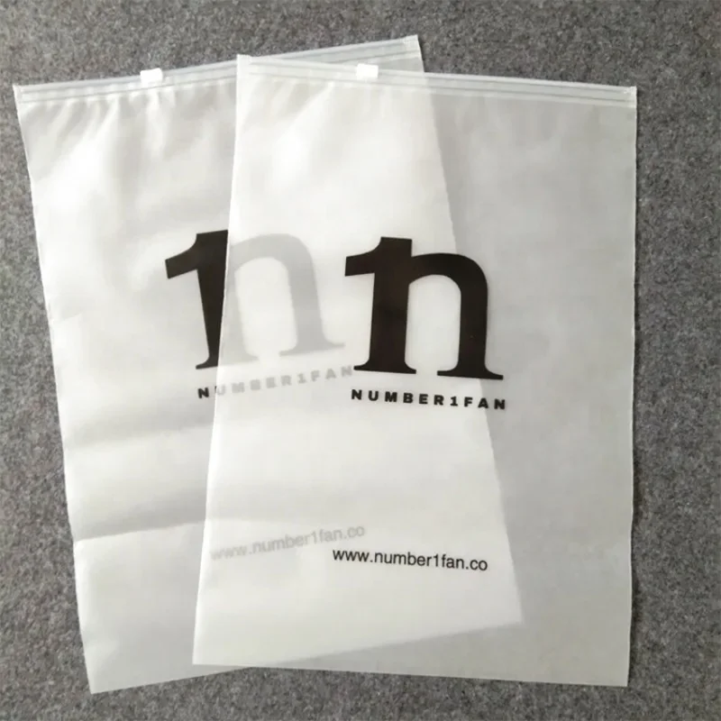 

Customized product、factory printed logo custom frosted plastic zipper bag for clothing