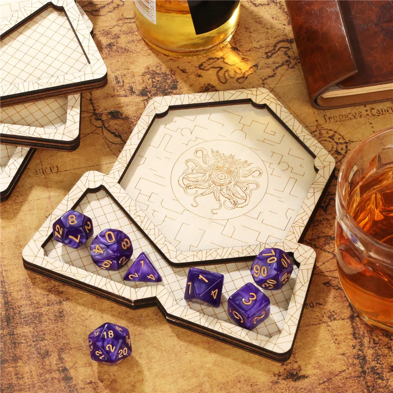 

Octopus Eye Monster Pattern Wooden Cup Coasters 7pcs DND Polyhedral Dices RPG Accessories for Table Board Game Home Decoration