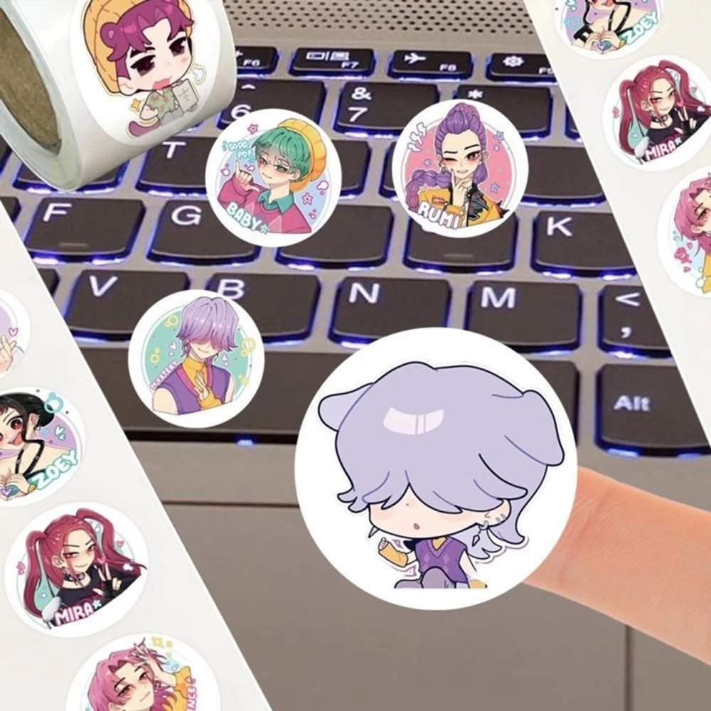 500 sztuk/rolka Nowe, urocze naklejki z motywem Kpop Demon Hunters, kreskówkowe naklejki do samodzielnego wykonania, naklejki PVC na laptopa, dekoracja, nagroda, zabawka
