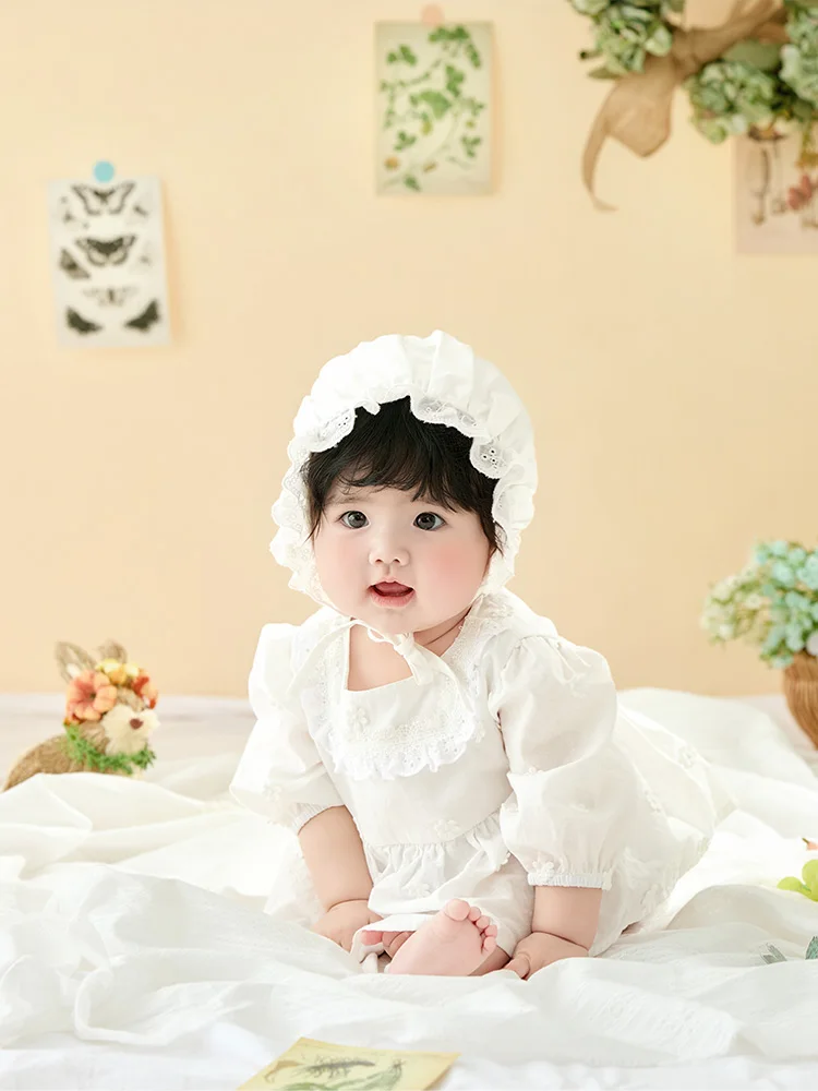 Pastoral Style Baby Girl Photography Outfit Pretty Vintage White Lace Bonnet&dress Set for Studio 1 Year Old Baby Photo Session