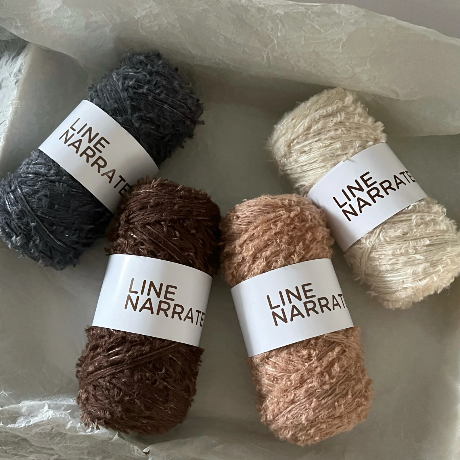 

Fish Lady with Hook Wool Thread 27# Thick Crispy Wool Hand-mixed Thread Handmade Crochet DIY Bag Hat Dual-purpose 150g