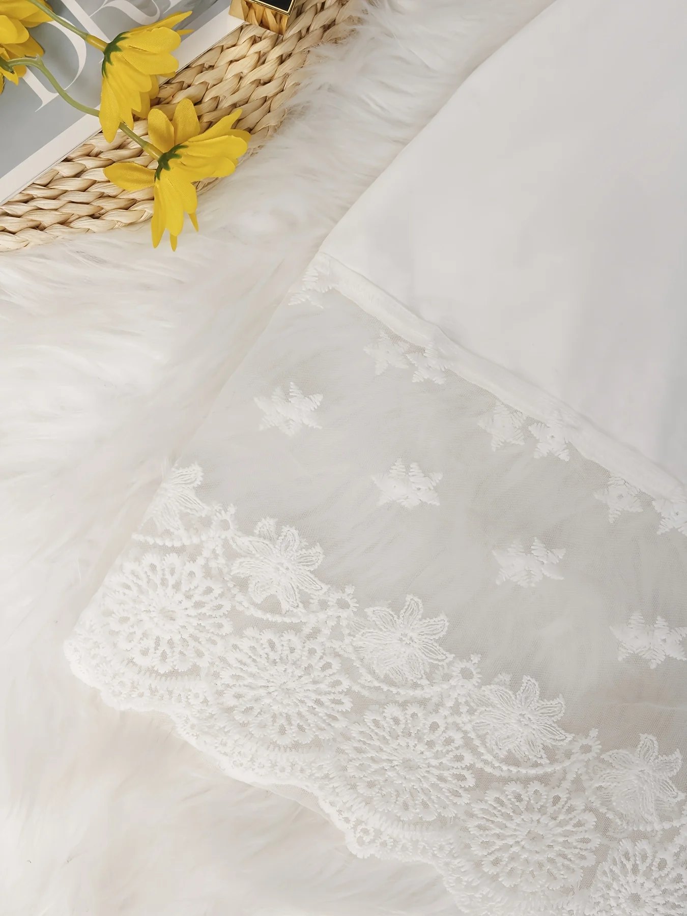 Elegantes Damen-Tanktop in Übergröße mit Spitzenbesatz für stilvolle Sommeroutfits – Detail 8