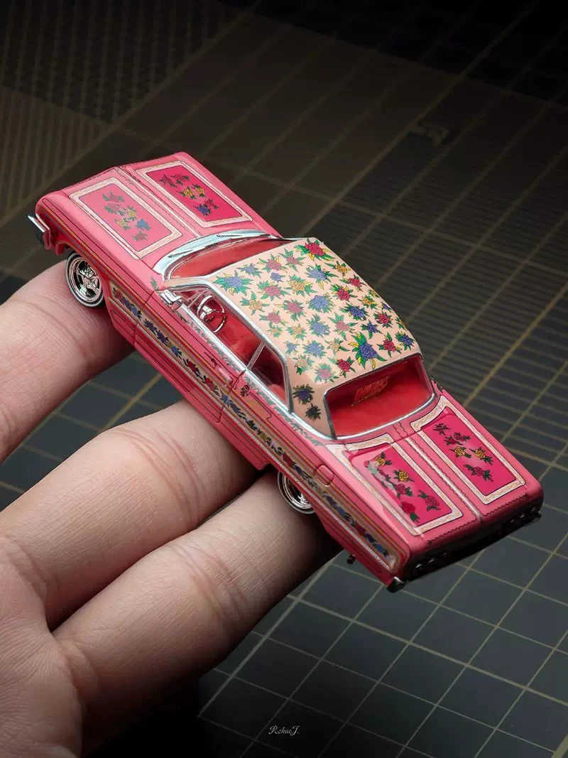 97M Model 1/64 Scale 1964 Impala SS Lowrider Bounce Car Alloy Car Model Classics Adult Souvenir Gift Static Display