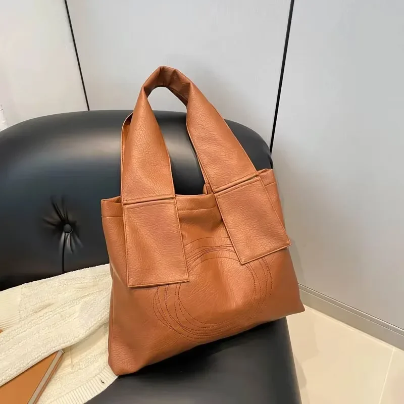 Simple Fashion High Quality PU Shoulder Bags Sense of Luxury Solid Commute Style Hot Trendy Tote Bags for Women 2025 Casual New