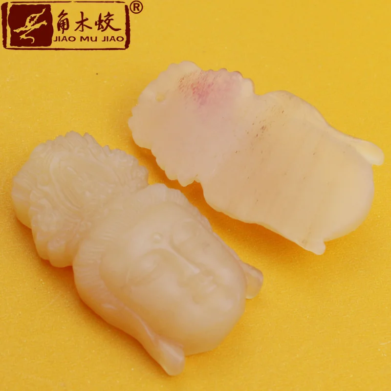 521 Exquisitely Carved Guanyin Head Sculpture Large goat horns with blood streaks Origin supply