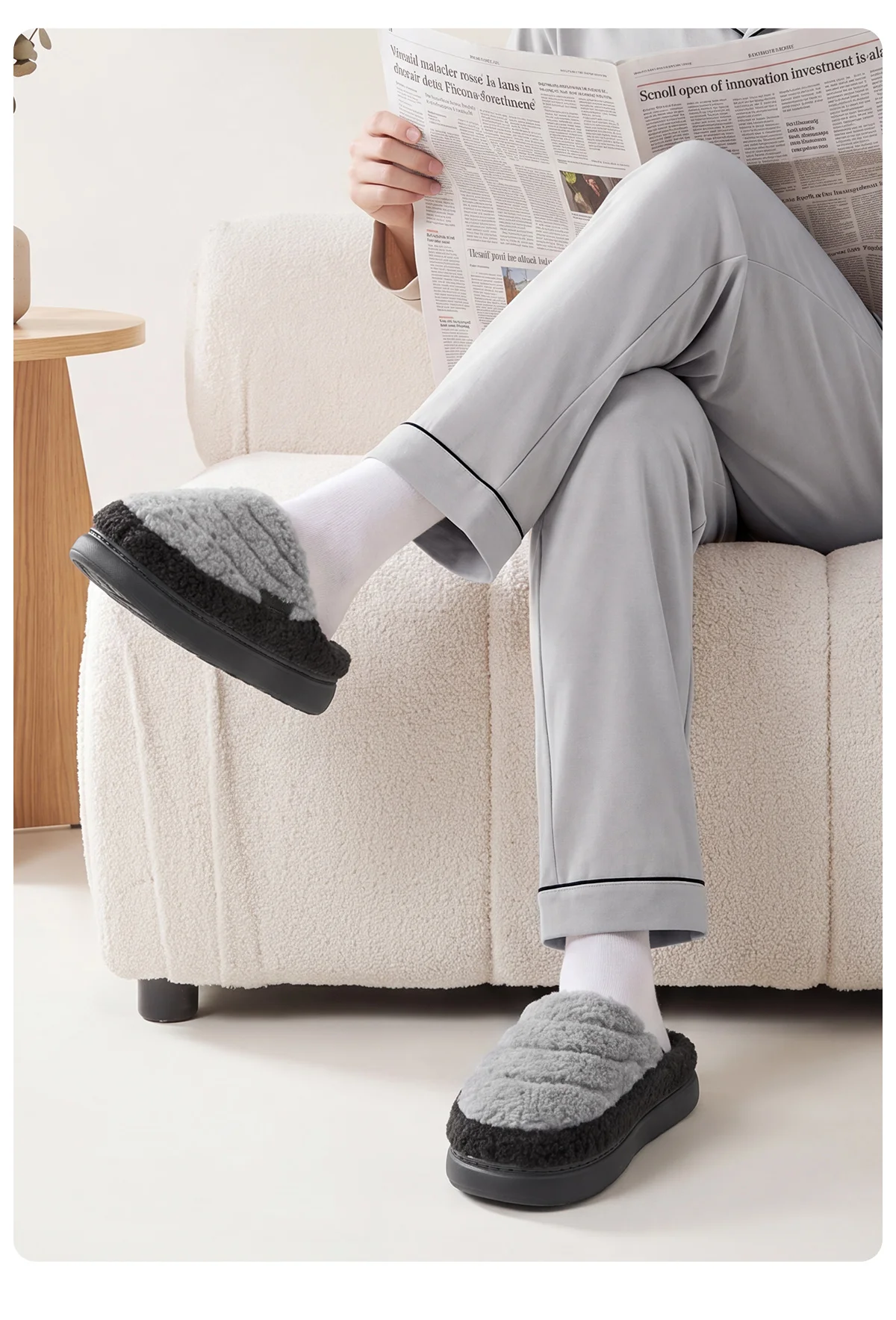 Winterliche zweifarbige flauschige Hausschuhe, Unisex, warm, mit Fleecefutter, rutschfest, dicke Sohle, für den Innenbereich. – Detail 12