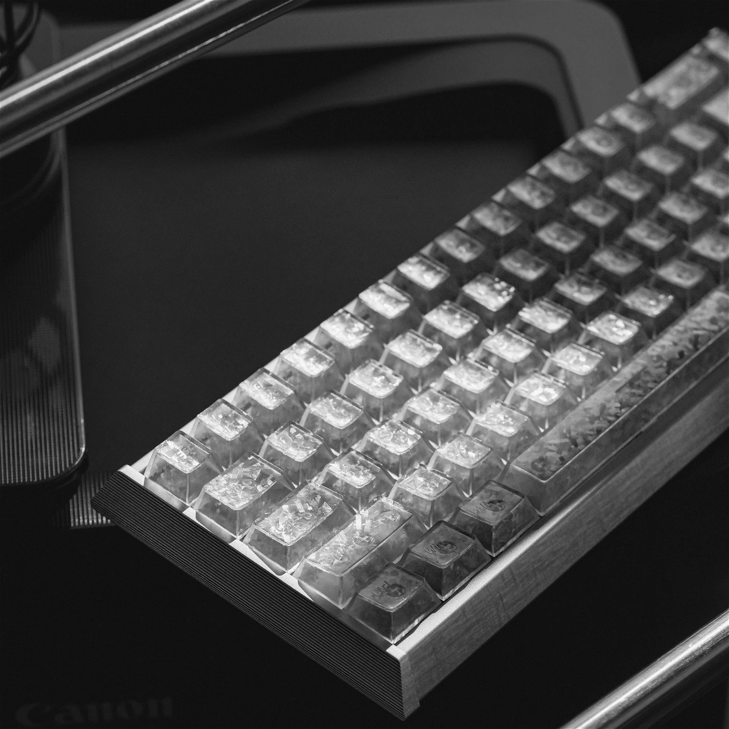 

Ice Forged Carbon Cherry White PC Keycaps 132 Keys Front Print Shine Through for Wooting Magnetic Switch Keyboard