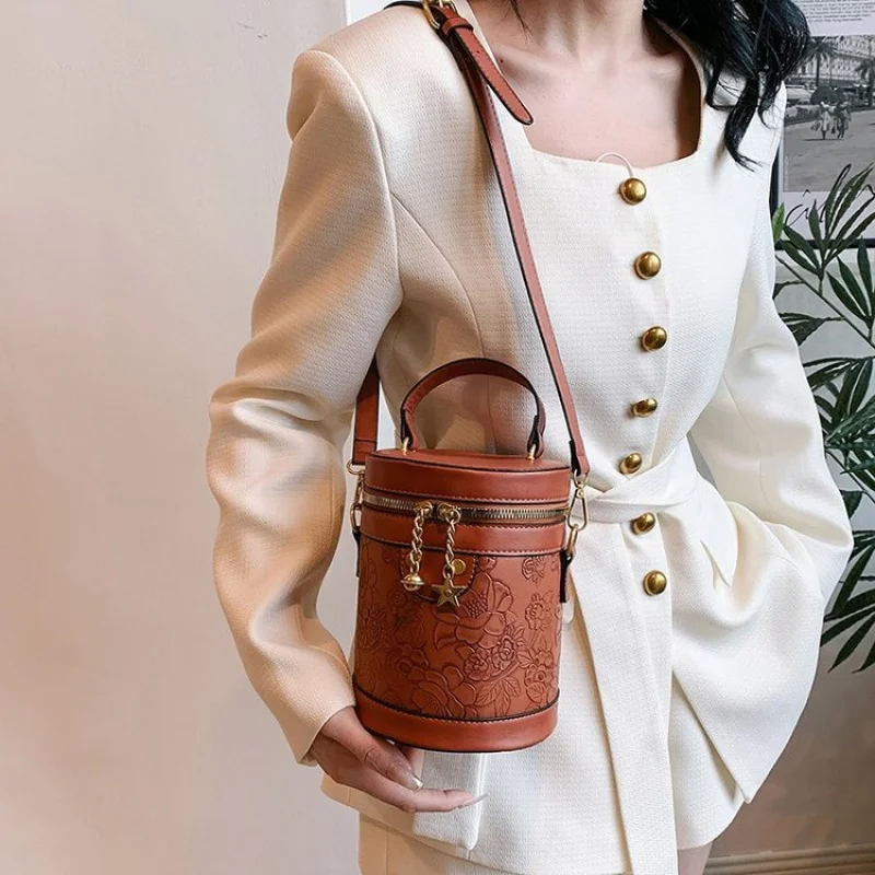 

Трансформируемый рюкзак-тоут для женщин из прочной кожи для нескольких вариантов переноски