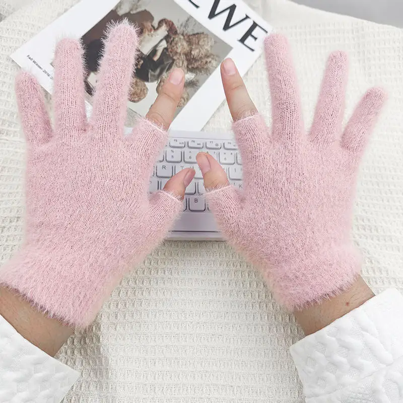 قفازات من صوف المنك نصف اصبع للنساء لينة شتاء دافئ بلون سادة قفازات حرارية بدون أصابع لركوب الدراجات والجري