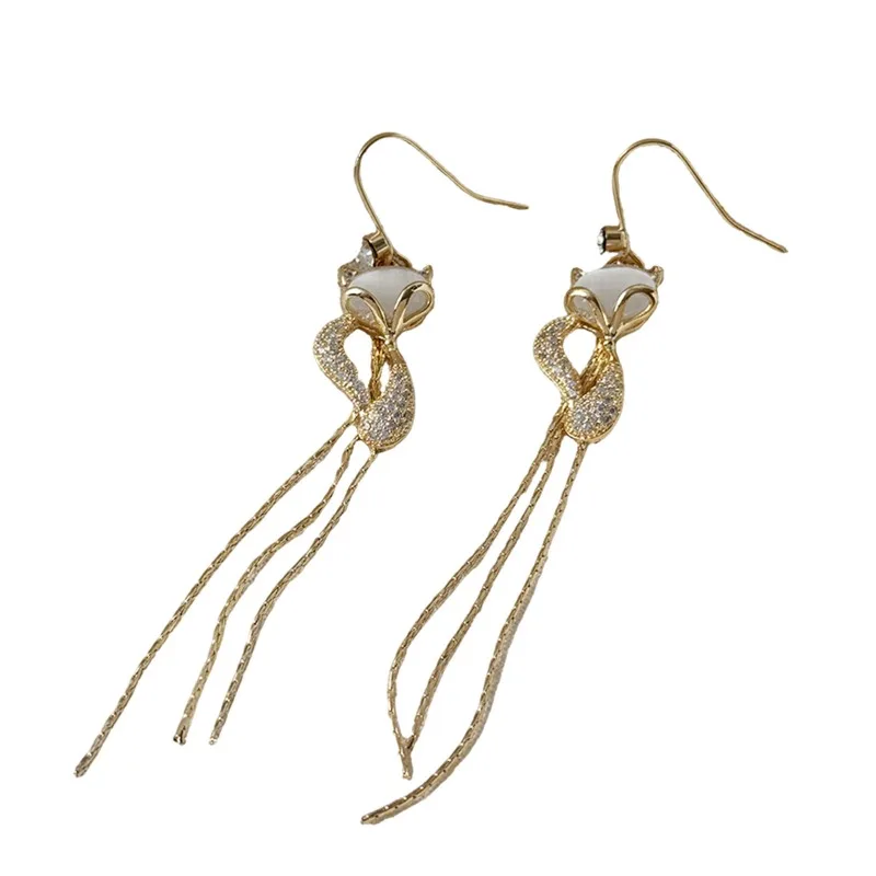 

Trendy, beautiful, sweet, high-end tassel earrings, small fox animal cartoon anime ear studs