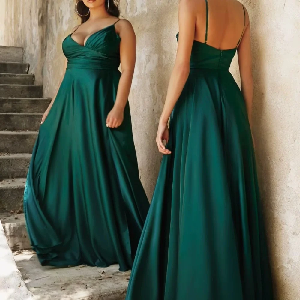 Robes de demoiselle d'honneur Orange vif, bretelles Spaghetti, en Satin, sans manches, col en v, ligne a, fente latérale, robes de soirée de mariage personnalisées, 2025
