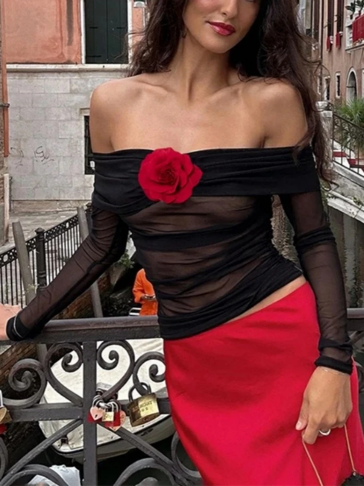 تي شيرت شبكي شفاف للنساء ملابس الشارع الشهير بلوزة سوداء على شكل زهرة Y2k ملابس مكشوفة الأكتاف Camisetas بأكمام طويلة Ropa De Mujer