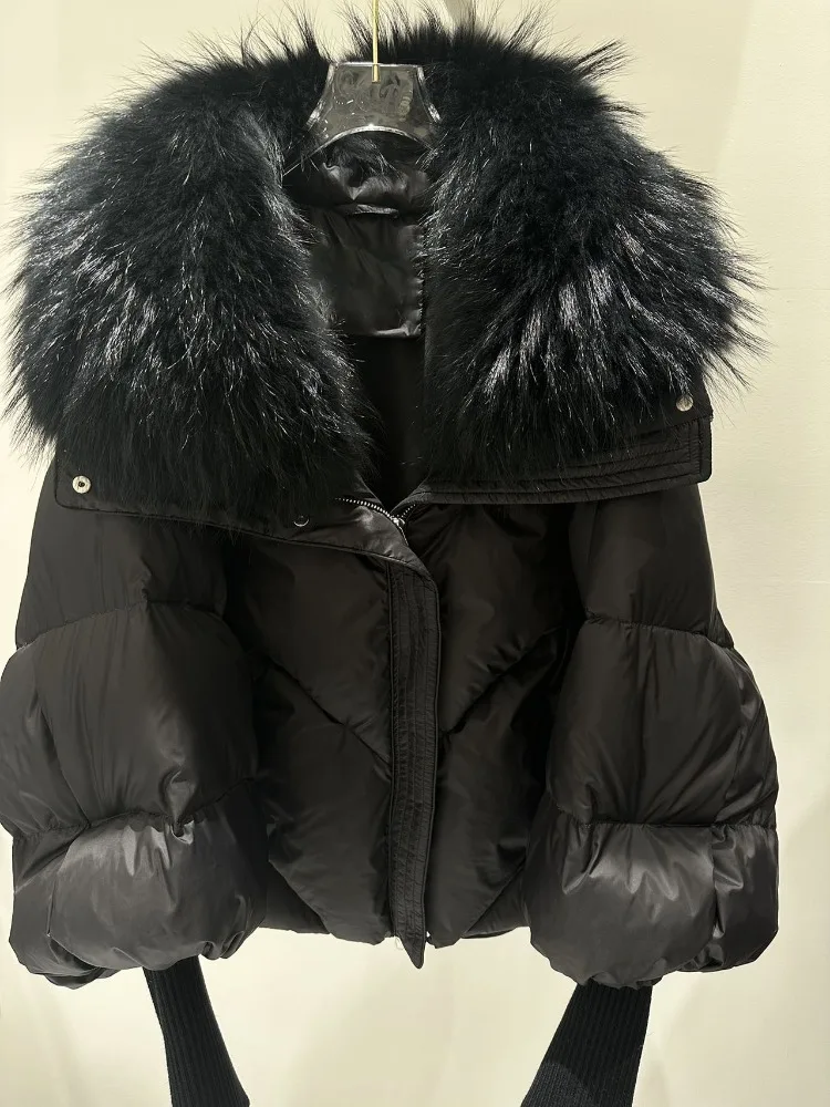 المرأة متماسكة كم رقيق سترة منفوخة كبيرة ريال الراكون الفراء طوق أسفل معطف الإناث فضفاضة موضة جديدة سميكة الملابس الدافئة