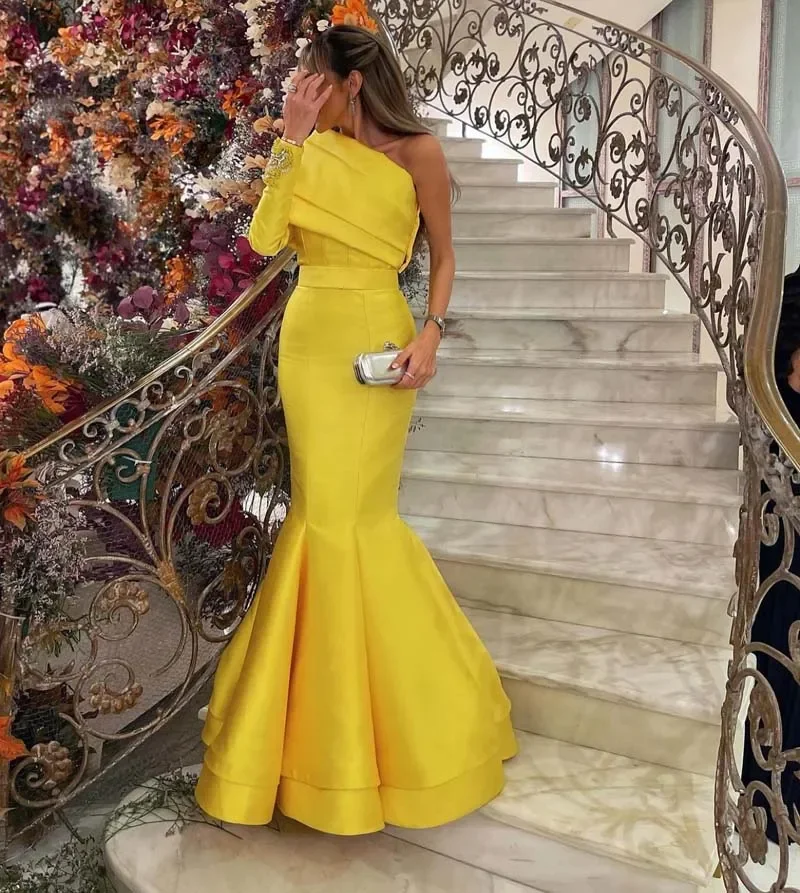 

Yellow One Shoulder Saudi Arabia Evening Dresses Beads Full Sleeve Satin Mermaid Dubai Formal Prom Gowns Floor Length 2023