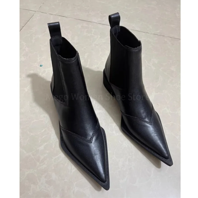 

Black Pointy Chelsea Short Boots Women 2024 Autumn and Winter British Retro Style Thick Heel Leather Booties Shoes New Fashion