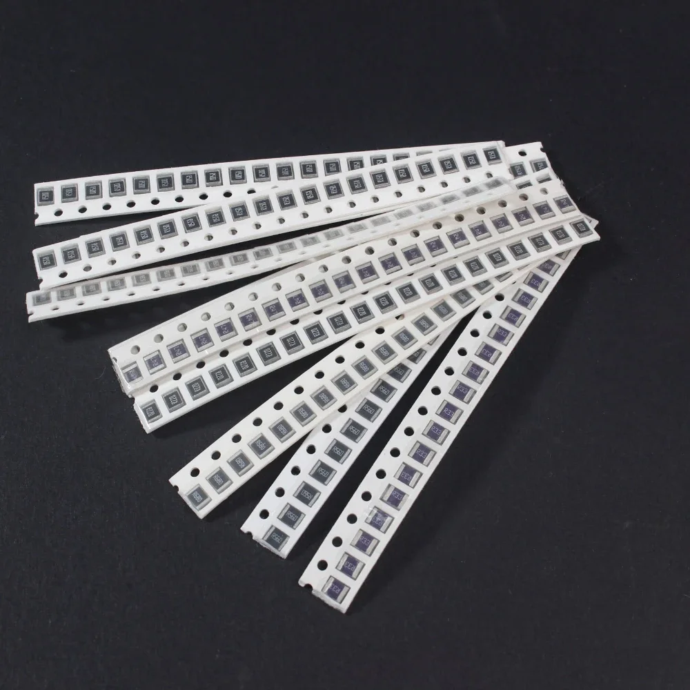 200PCS 1210 Resistor Kit  10 Kinds SMD 0.1R~0.82R 1% Low Precision Alloy Resistance New Chip Resistance Assorted Set