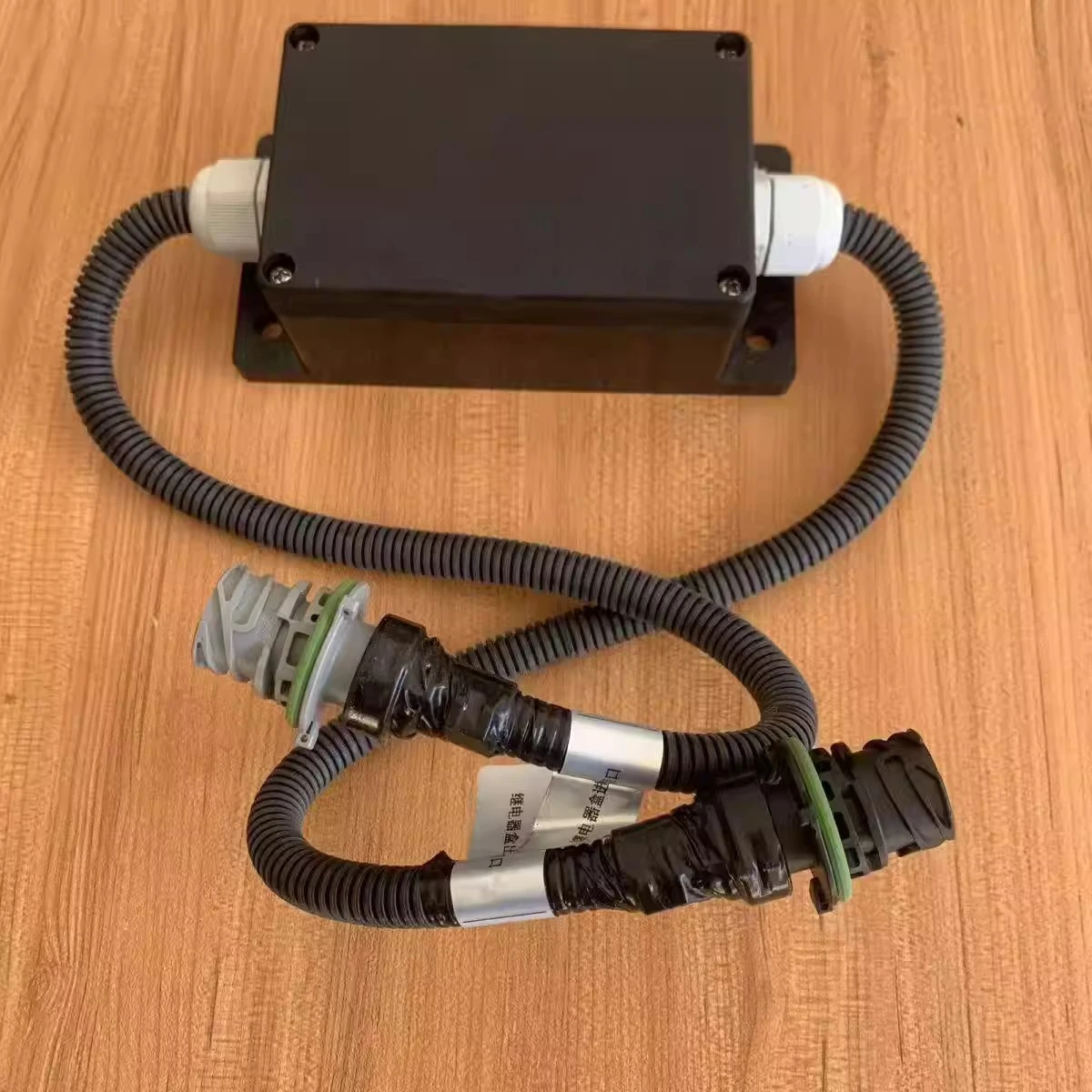 For XCMGs crane accessories, fuse box for Chirons post-processing, national five countries six xct25 relay box