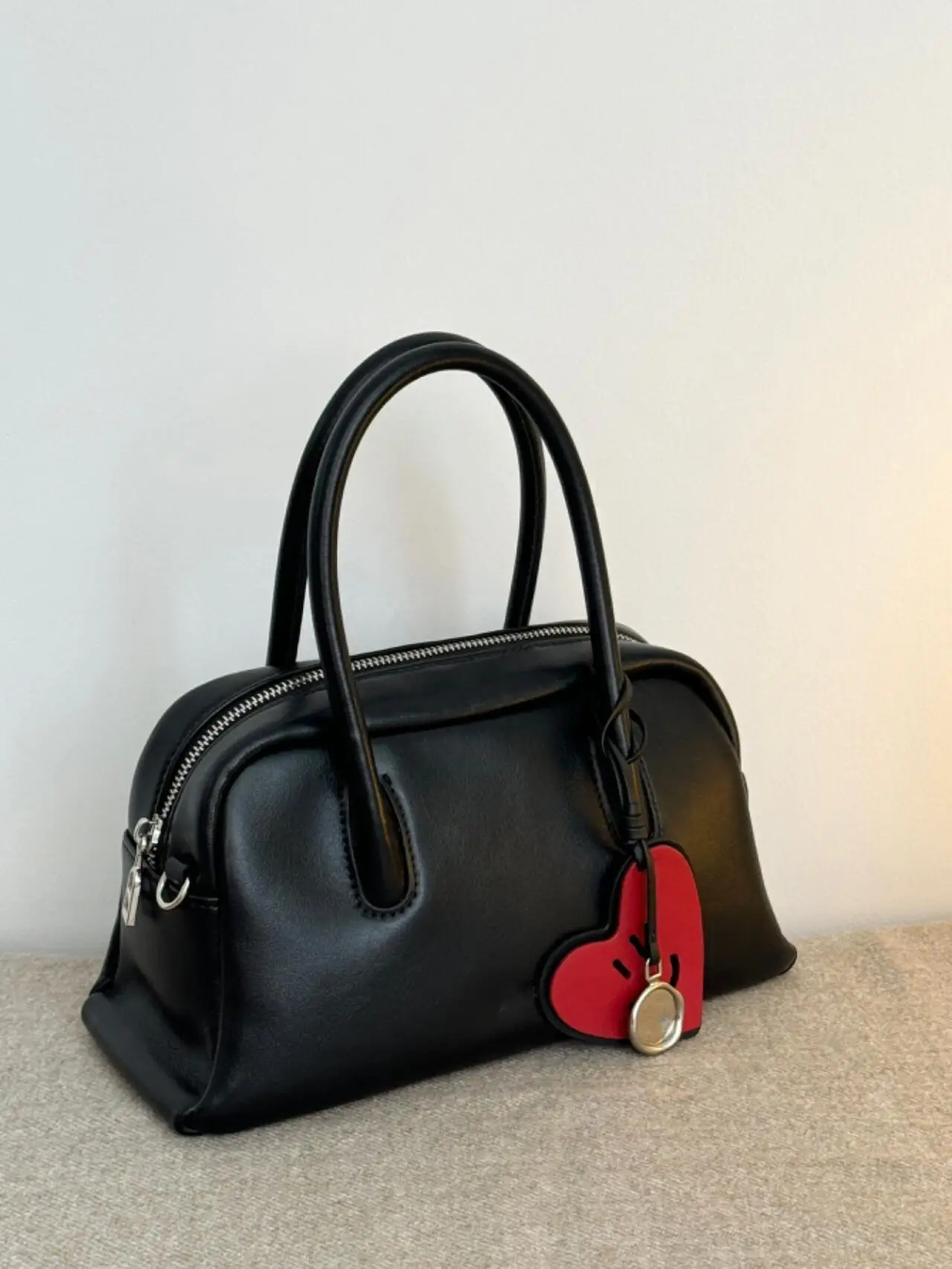 

Retro Boston Bag Bowling Bag Faion Commuter Handbag Versatile oulder Crossbody Bag Soft Leather Polyester Zipper C...