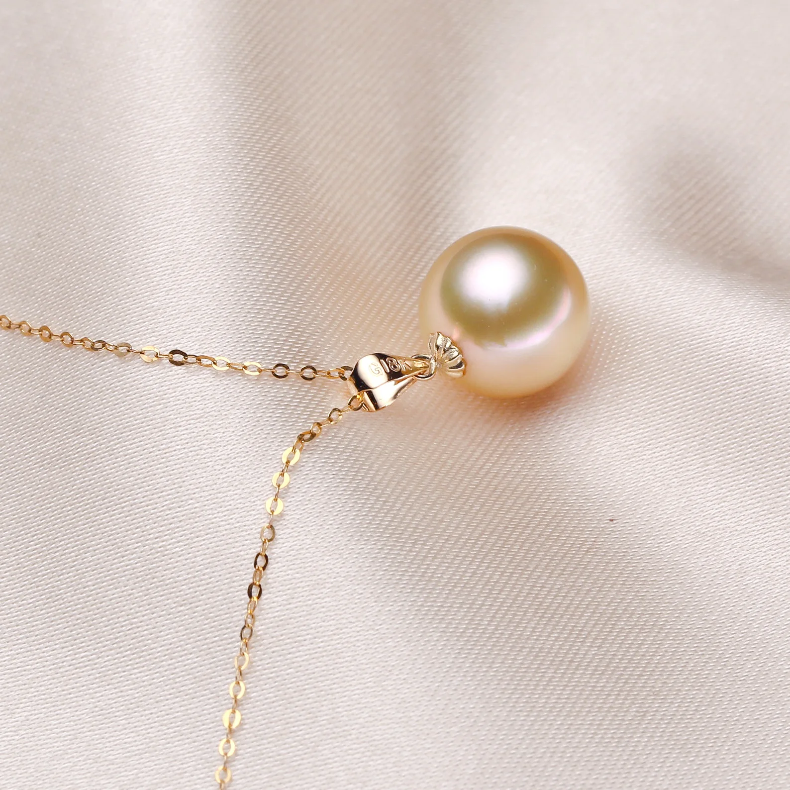 

11-13mm Natural Seawater Pearl Pendant Necklace, 18K Gold Perfect Round Natural Color with Certificate