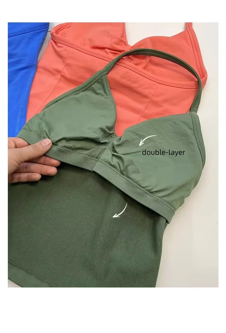 Longline Strappy رياضة علوي شعار مخصص عارية الذراعين الصالة الرياضية ملابس النساء Scrunch المدمج في الصدرية مع أكواب قابلة للإزالة اليوغا تانك القمم