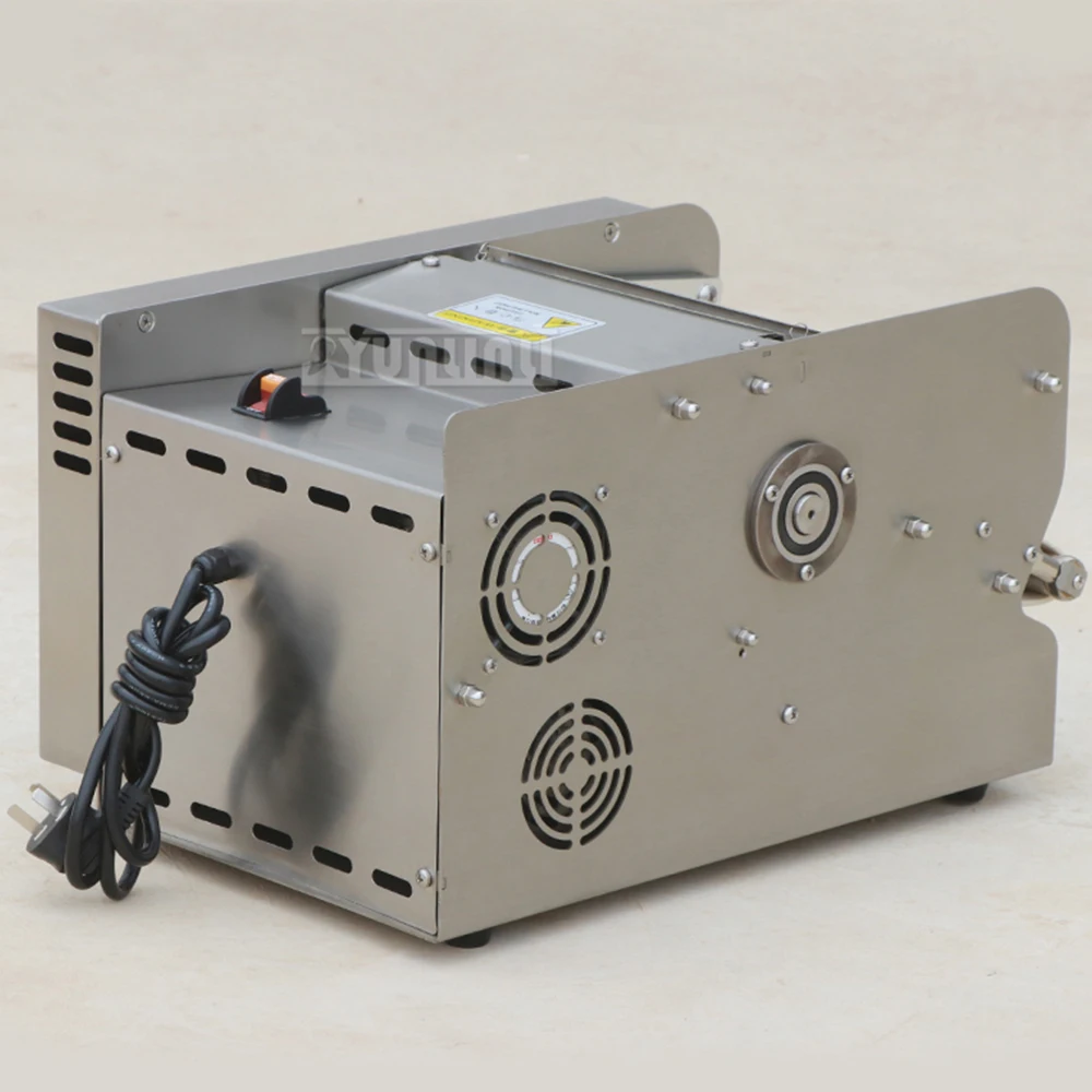 เครื่องขึ้นรูปครัวซองต์เชิงพาณิชย์ เครื่องรีดแป้งครัวซองต์ เครื่องทําขนมปังตัวอ่อน