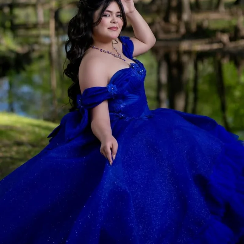 Рисунок 2 - Блестящие темно-синие платья Quinceanera