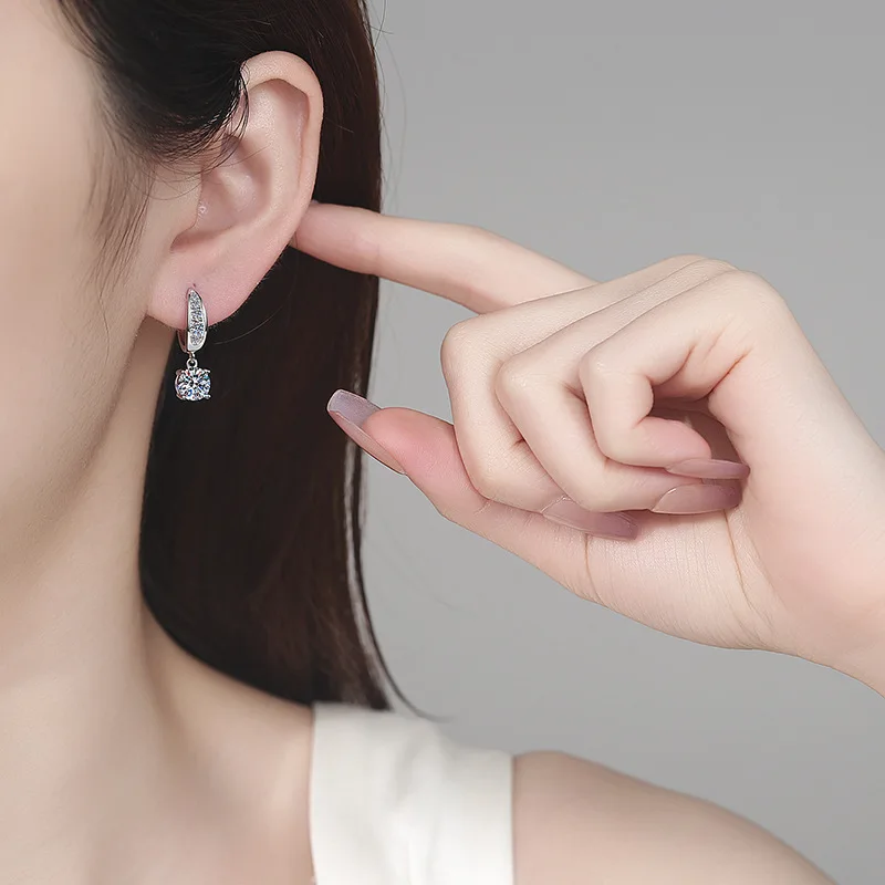 

Exquisite Minimalist Earrings Women's 2CT Moissanite PT950 Platinum - 2CT sparkle, minimalist elegance, daily versatile style