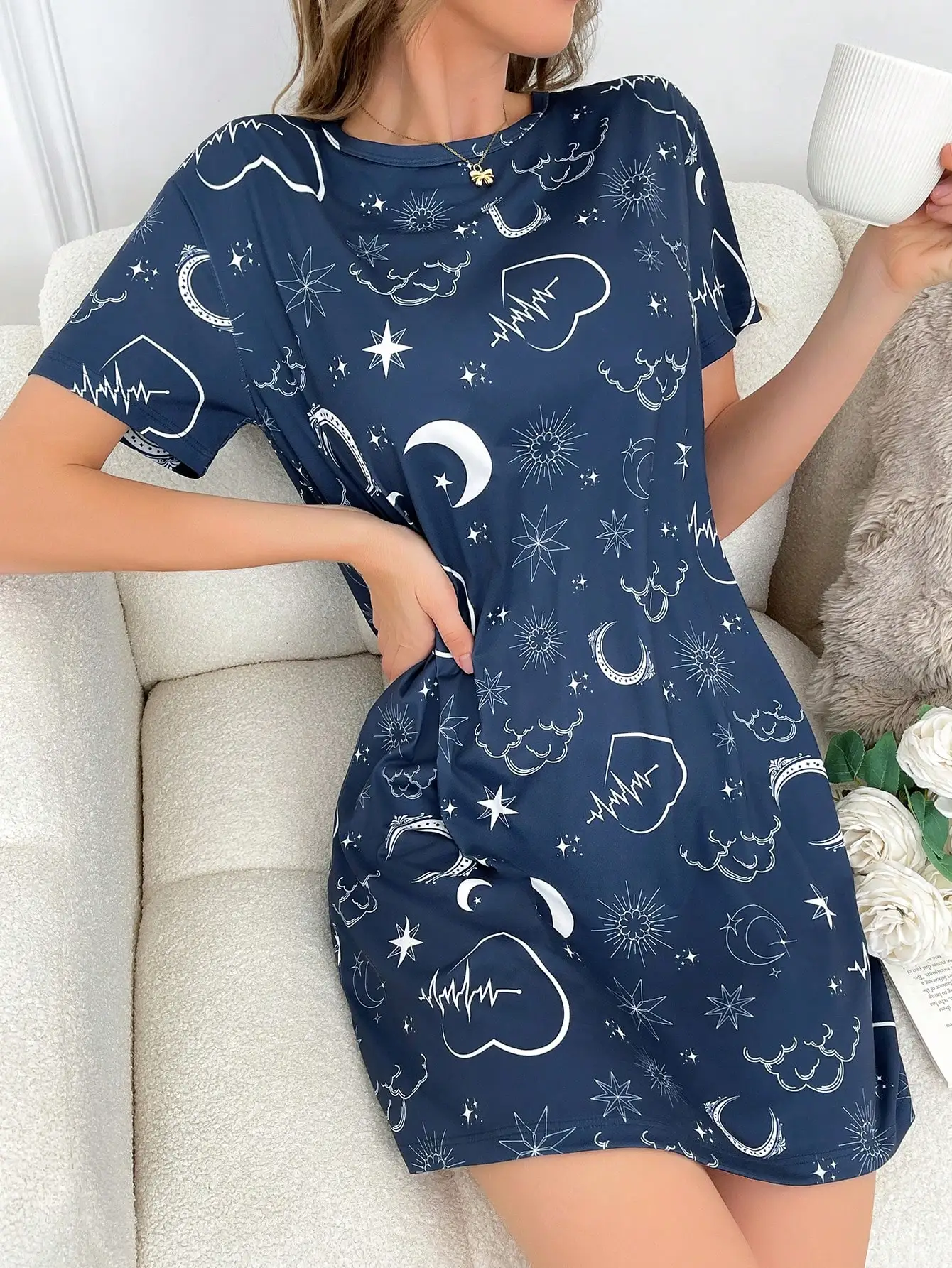 

Spring and Summer Women's Nightgown, Fashionable Printed Comfortable Casual Short-Sleeved Nightgown That Can Be Worn Outside, Nightgown for Women