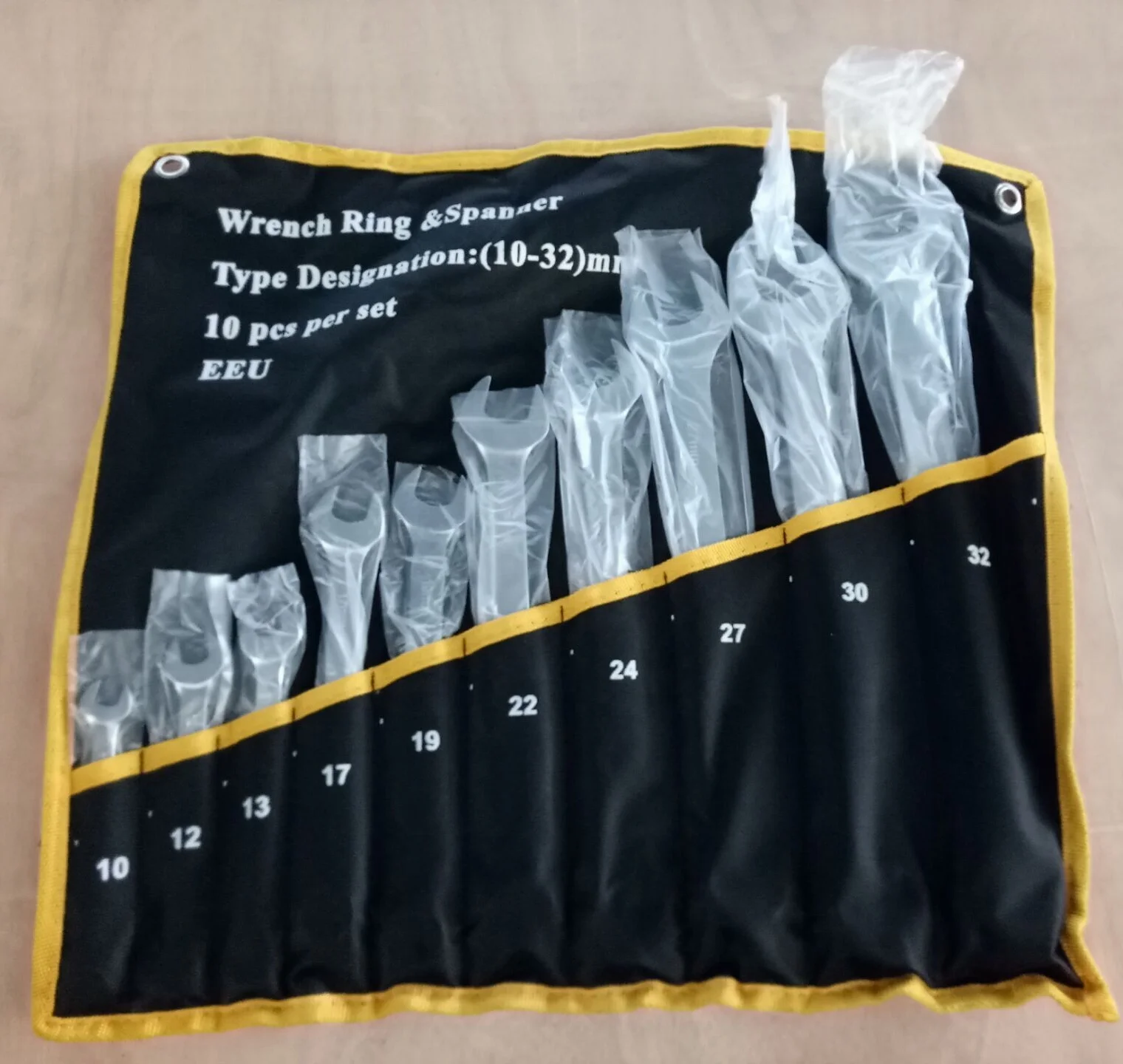 81Set Wrench Vice Saw Hammer Machine Repair Tool Set