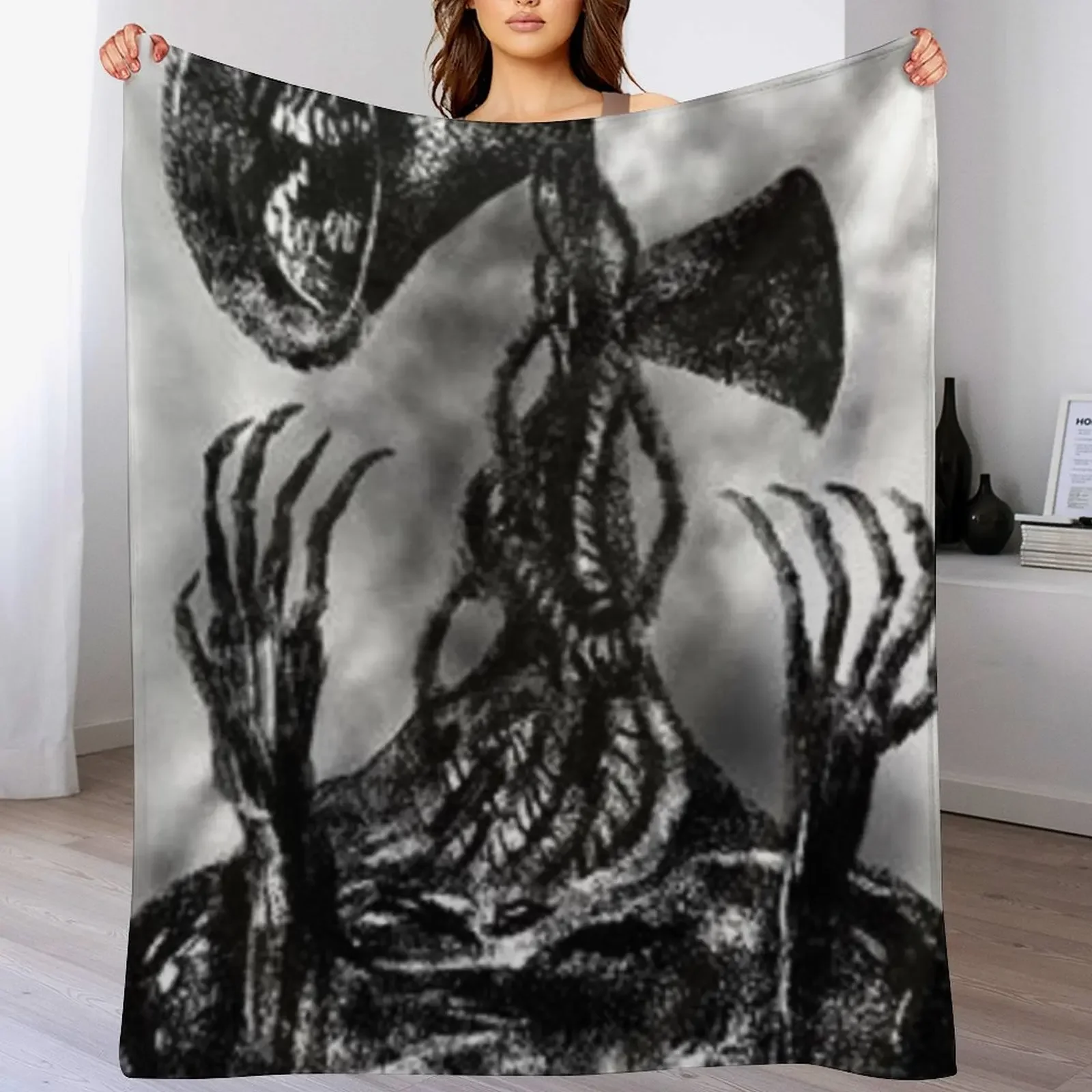 

siren head Throw Blanket Cozy Microfiber Throw Blanket for Home Bedroom