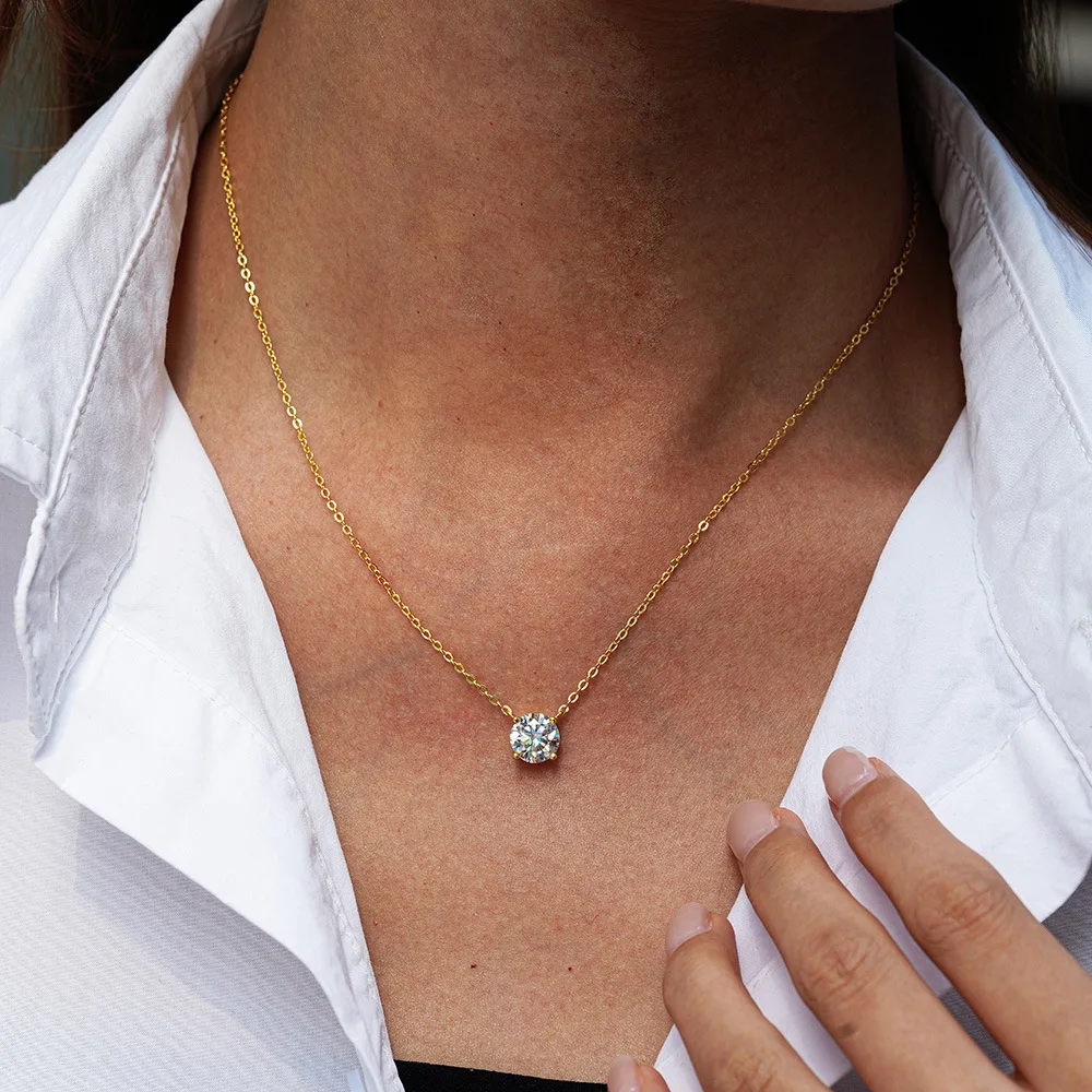 

Lumira Dazzling 0.5/1/2 Carat Four-Prong Pendant Women's Real 18K Gold Moissanite Necklace Christmas Charm Fine Jewelry Gift