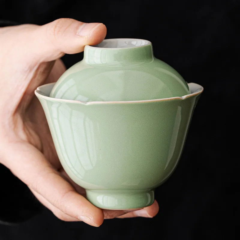 Celadon Cover Bowl Teacup Single Household Ceramic Tea Set Kung Fu Grasping Pot Single Pot Not Hot Hand Tea Bowl