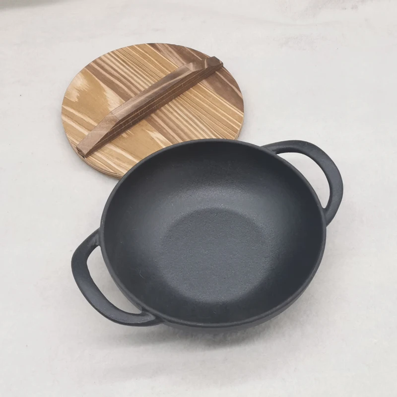 Cast Iron Flat Bottom Stew Pot, Frying Pan with Wood Cover, 19cm