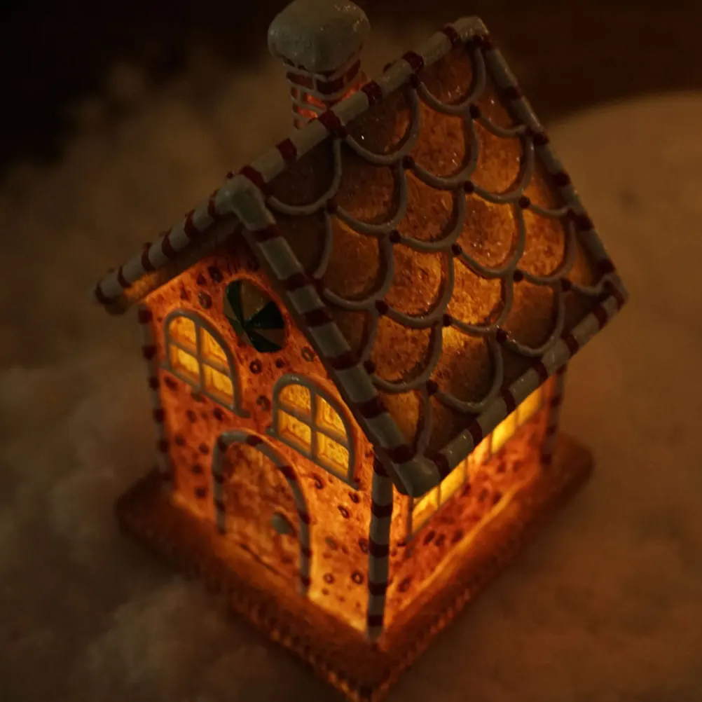 

3D Lighted Gingerbread House Ornament Christmas Decorative Led Mini Home Tabletop Decoration Kit Fine Craftsmanship