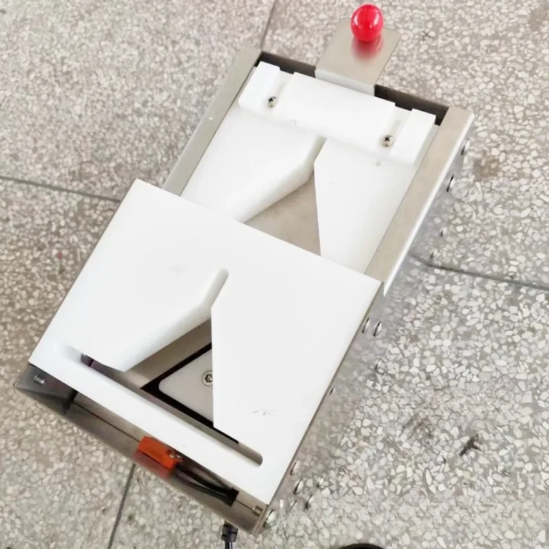 Pneumatic triangular rice ball packaging machines Small seaweed  triangular rice ball packaging machine Desktop