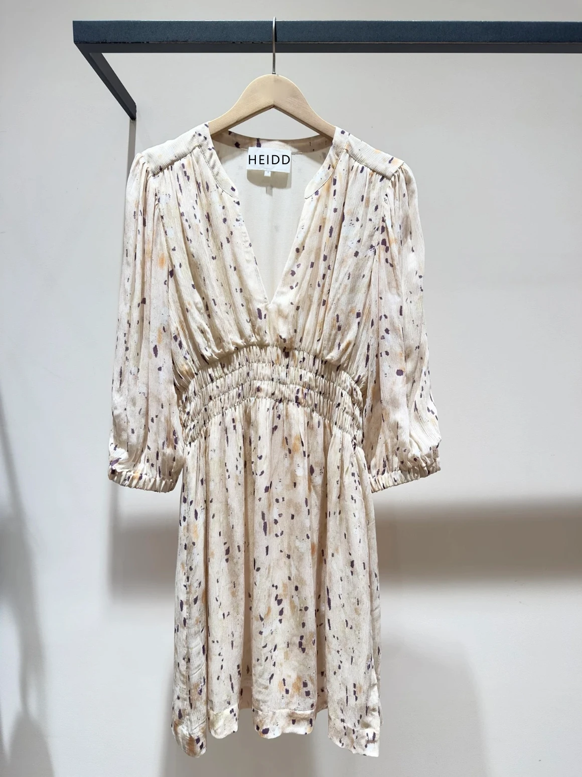 

Elegant V-neck Printed Dress Slimming Waist High Waist A-line Skirt Long Sleeve Commute Suitable Summer New Arrival
