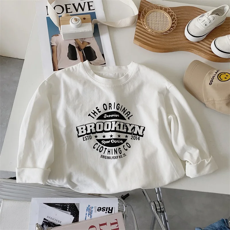 2024 New Autumn Kids Long Sleeved T-Shirt Girls Cute Letter Loose Fitting Tee 2-7T Children Boys Handsome Tops Undershirt