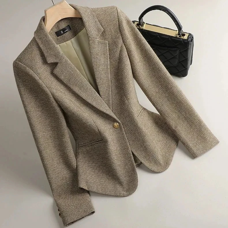 High end short Suit Jacket For women 2025 New Spring autumn Commuting slim Women's Suit tops Single button Lady Elegant  Blazers