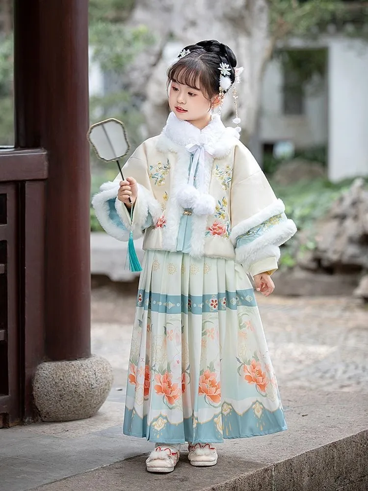 Hanfu ชุดเด็กผู้หญิงสีขาวปักลายแบบหนาชุดปีใหม่กระโปรงหน้าม้าฤดูหนาว