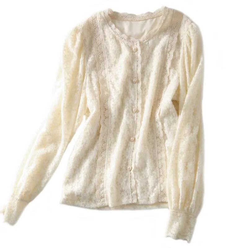 Nuovo stile di abbigliamento da donna autunno e inverno, base per camicia con maniche a lanterna alla moda, fiore con gancio e fascino unico scavato