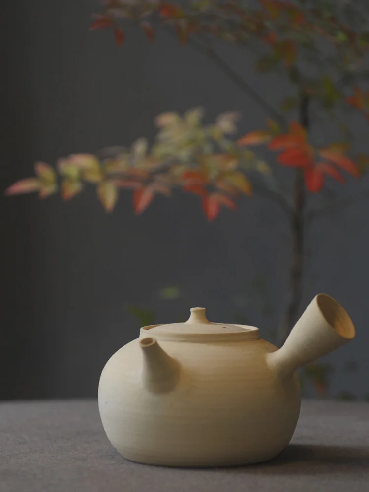 

Handmade White Clay Tea Pot for Brewing And Heating Water Charcoal Stove Cerc Stove High Temperature Resistant