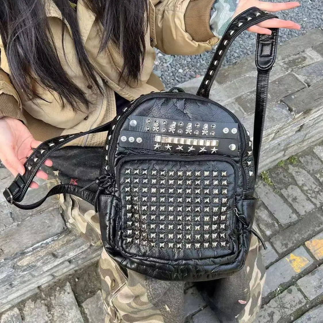 Mochila Negra con Tachuelas Estilo Punk Oscuro para Mujer, Gran Capacidad, de Cuero PU, Estilo Vintage Y2K, Versátil, Mochilas Mujer