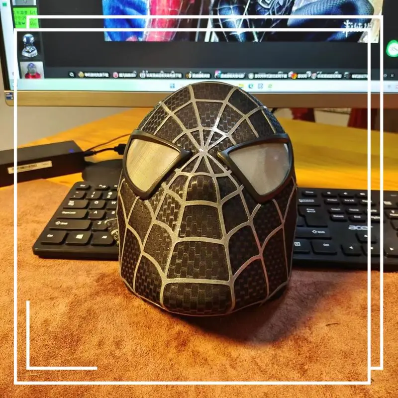 قناع Marvel Tobey Maguire Spider-Man - قناع كلاسيكي مصنوع يدويًا مع حزام دائم هدية مثالية للجماهير