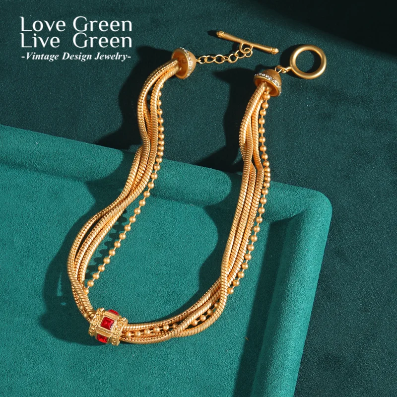 

Vintage Layered Chain Necklace Woman Gold Color Beads Snake Jewelry Antique Red Crystal Designer Quality Luxury For Accessories