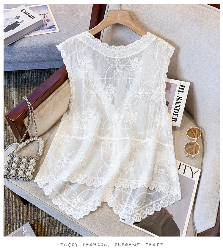 ผู้หญิงดอกไม้เย็บปักถักร้อยผ้าฝ้าย Boho แขนกุดฤดูร้อน Beige สีขาวลําลองหลวม V คอบาง SHEER Tank Top