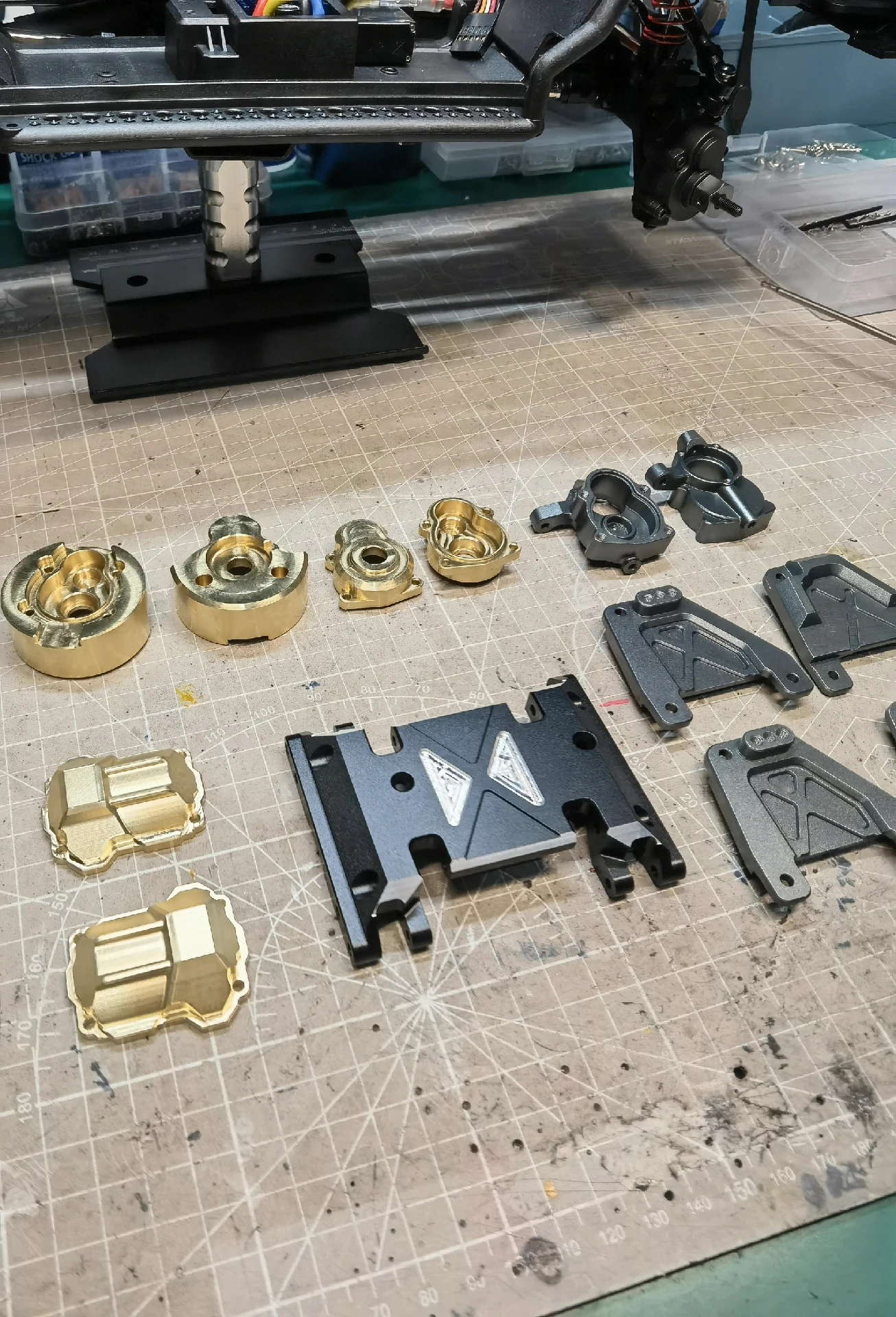 RC Crawler Upgrade Accessories Custom Brass Counterweight Aluminum Reinforced Parts For RGT 1/10 LC76 Mod Replacement Hardware