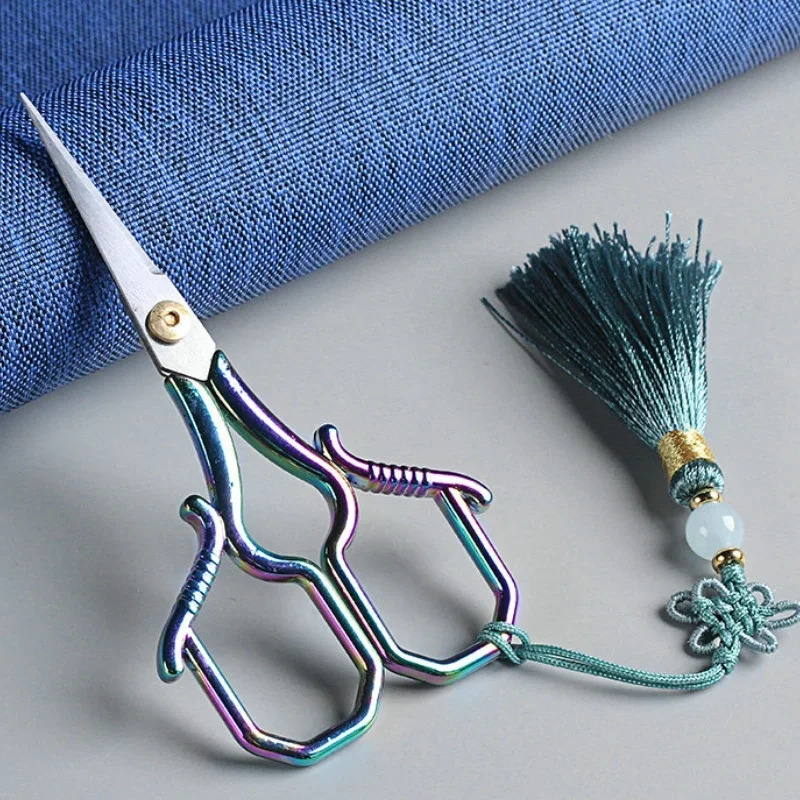 Retro Craft Scissors Stainless Steel Square Handle Household DIY Embroidery Thread for Sewing Cutting Cloth with A Chinese Knot