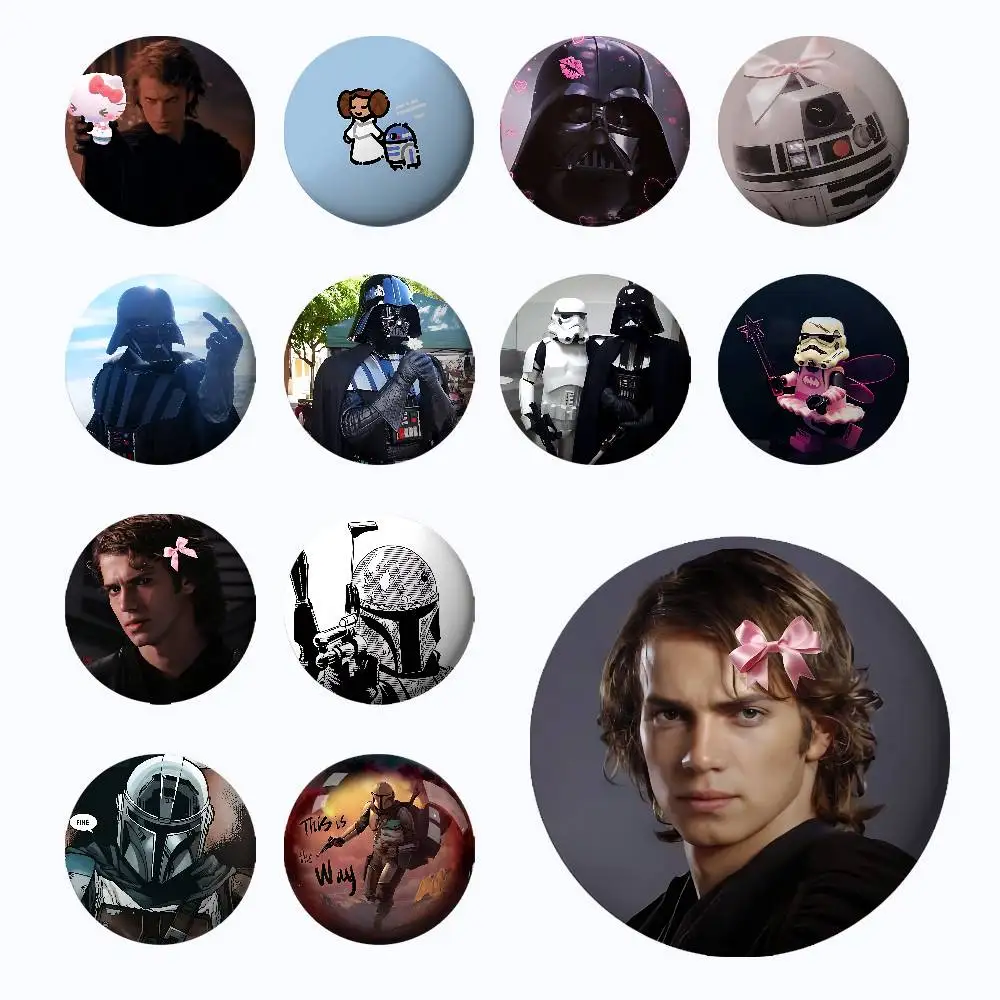 Klassische Film-S-Star-Wars Coole Abzeichen Weiche Blechpins Brosche Metall-Abzeichen Maßgefertigter Schmuck Zubehör für Hut Tasche Revers